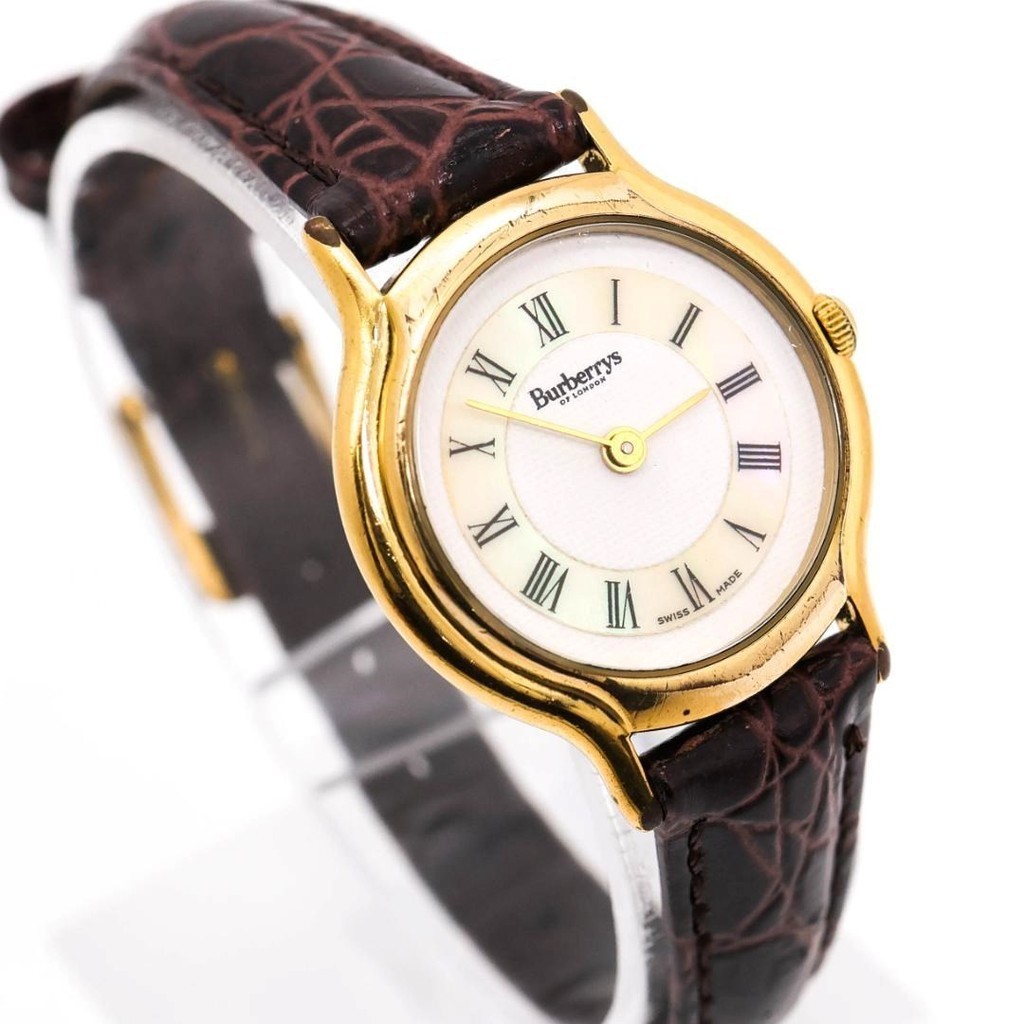從日本出貨 正品 BURBERRY 手錶 貝殼錶盤 復古 女士腕錶 可愛的 時髦 展示 時尚 配件