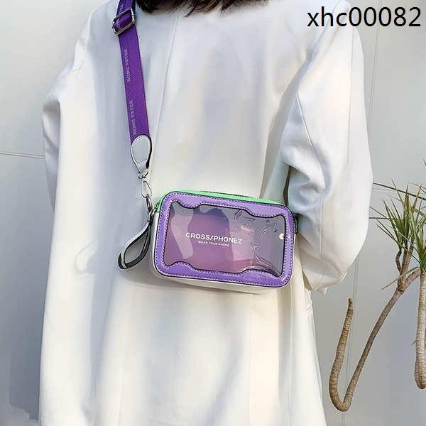 熱銷· 高級透明果凍小包包女2024新款時尚寬頻斜背包夏季個性單肩手機包