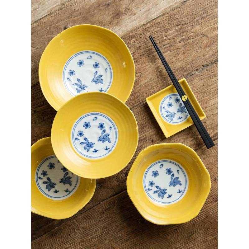 【ST餐具】日本進口明黃色櫻花兔子陶瓷餐具甜品盤深盤菜盤六角湯盤蘸料碟. K8