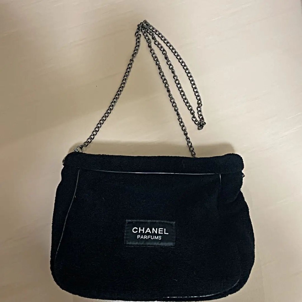 CHANEL 香奈兒 肩背包 贈品 毛皮 mercari 日本直送 二手