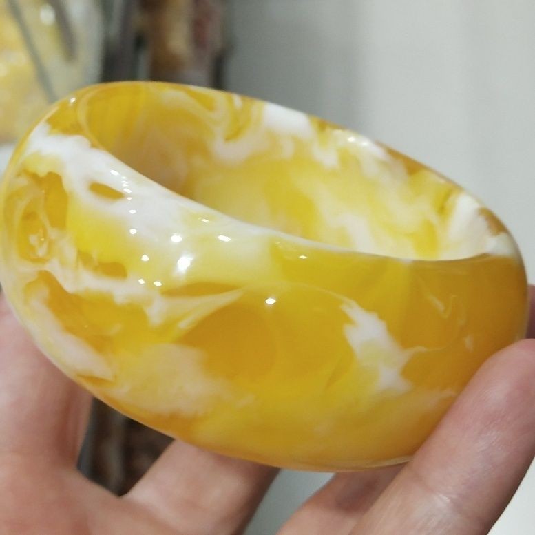 雞油黃蜜蠟手鐲 琥珀老蜜送女友媽媽禮物波羅的海老蜜蠟加寬加厚鐲子