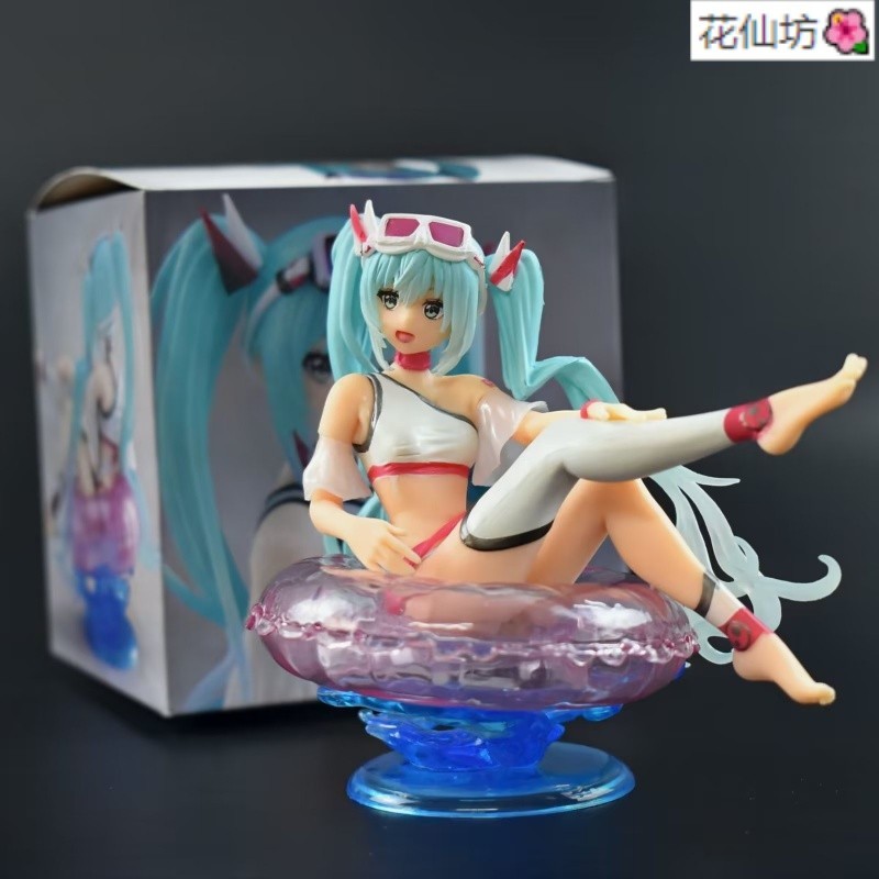 「新品」Cos 動漫周邊 二次元 魔女之旅 伊蕾娜 初音雪乃雅兒貝德 夏日泳裝 游泳圈 公仔 手辦 收藏品 生日禮物