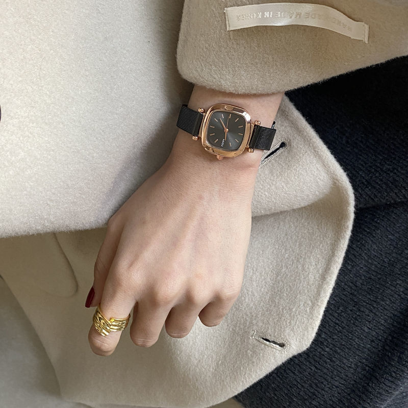 《現貨下單》黑金小方糖手錶女法國小眾設計夏季新款簡約精緻小巧方形錶盤石英錶手錶女生指針手錶機械錶機械手錶智慧手錶
