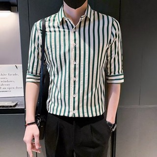 【HOT 本舖】男裝 M-3XL 襯衫男士 夏季高階感 條紋百搭 尖領襯衣 冰絲透氣 薄款帥氣 七分袖寸衣