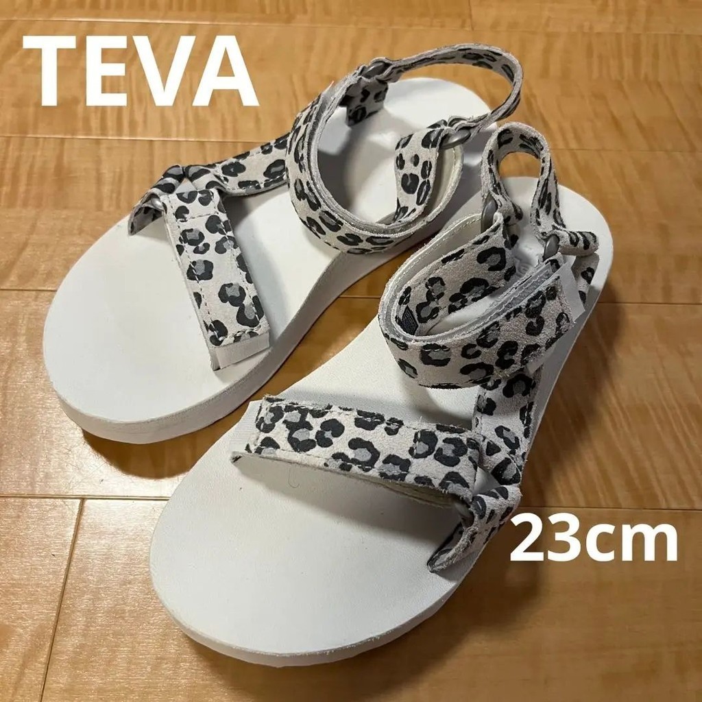 近全新 TEVA 涼鞋 豹紋 日本直送 二手