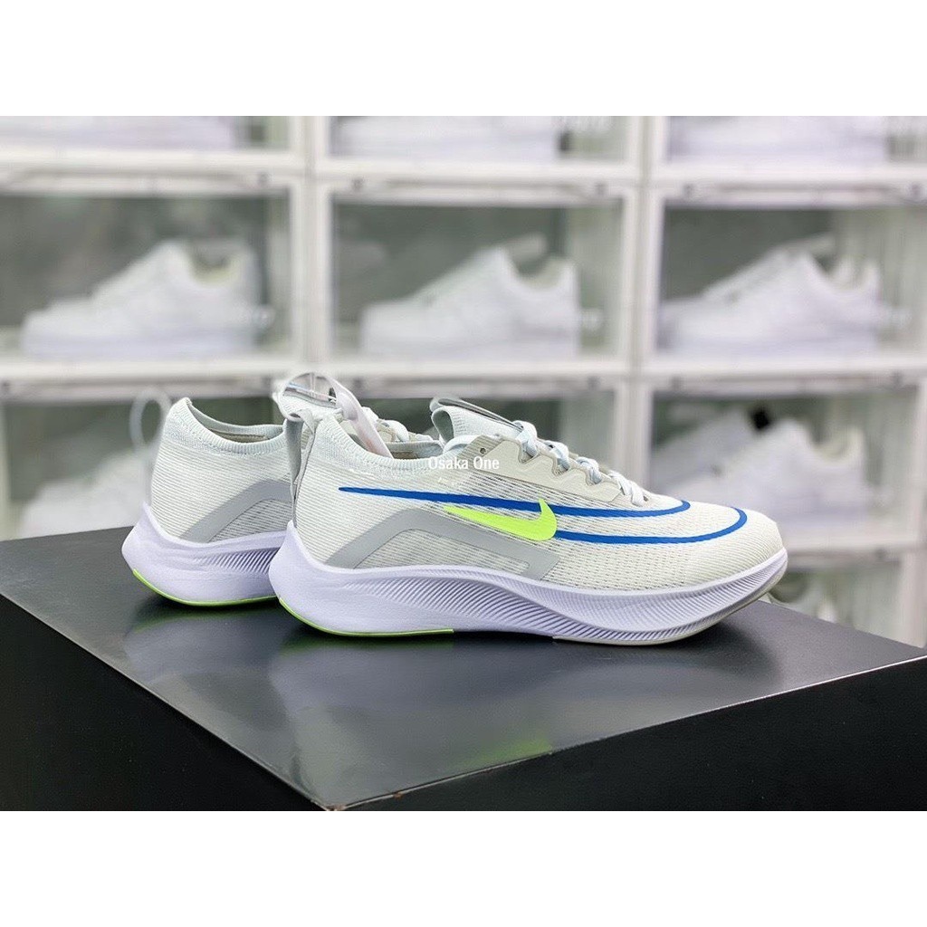 【納泰】nk Zoom Fly 4灰白藍綠掛鉤透氣舒適慢跑鞋CT2392-100