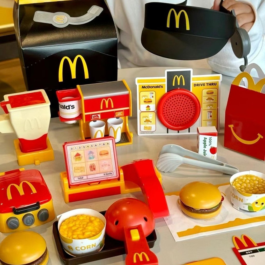 【現貨】2024麥當勞過家家酒玩具套裝 六一兒童餐開心樂園餐 帽子飲料機全套