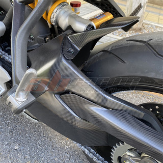 DUCATI 杜卡迪 SuperSport 鴒速939 碳纖維 改裝 後搖臂 保護蓋