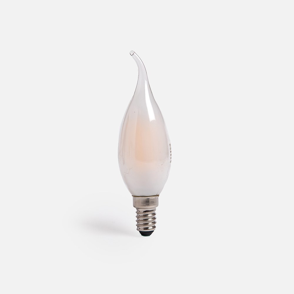 特力屋 金星拉尾LED燈絲燈泡4.5W霧面燈泡色-E14蠟燭型