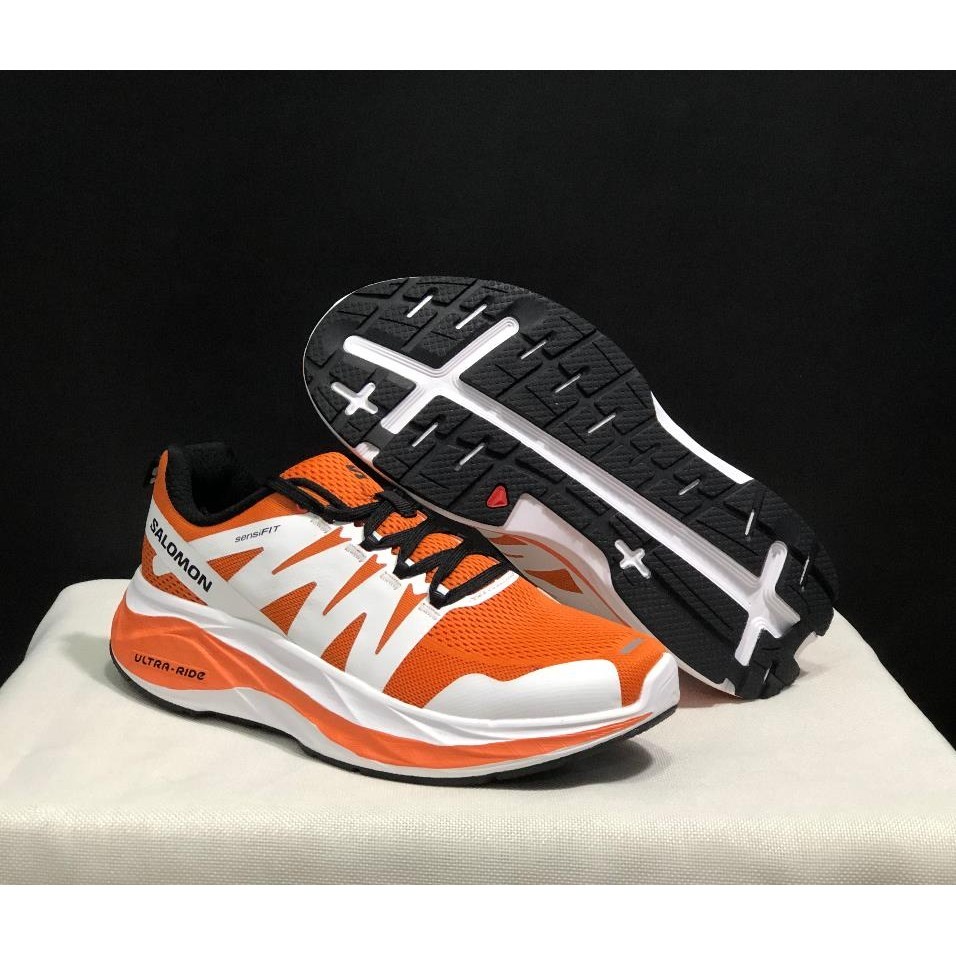 Salomon Glide Max 舒適氣墊跑鞋