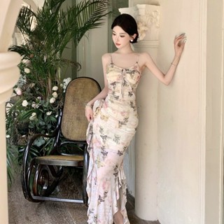 【桃喜Rich現貨】花朵荷葉邊吊帶洋裝 無袖連衣裙女 夏季浪漫蝴蝶印花長裙 度假對洋裝 性感時尚流行碎花洋裝