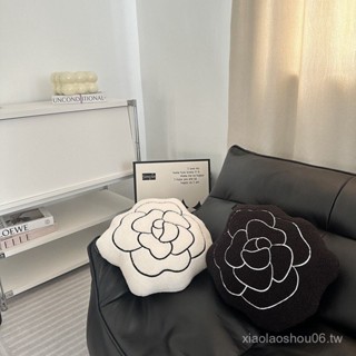 爆款小香風山茶花抱枕床上沙髮裝飾抱枕ins花朵北歐可愛繡花刺繡韓風 42AO