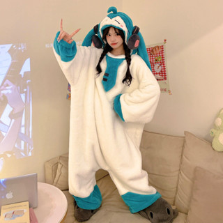 初音未來珊瑚絨睡衣女秋冬款連帽二次元日系動漫連體可外穿家居服初音未來珊瑚絨睡衣女秋冬