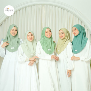 KENAN - Daily Hijab CLARA Instan Size M /Bergo Non Pet/頭巾,面紗