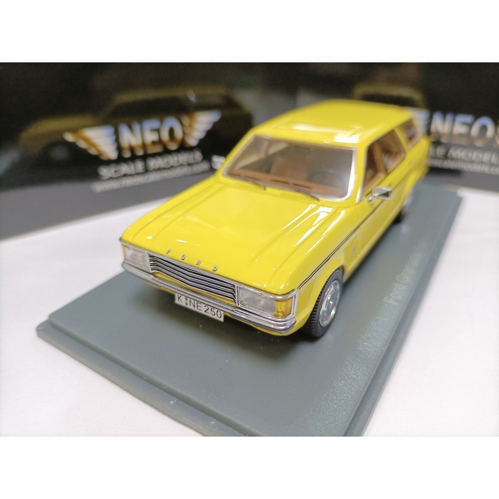 Neo 1 43 福特格蘭納達旅行車模型 Ford Granada Turnier 1982 黃