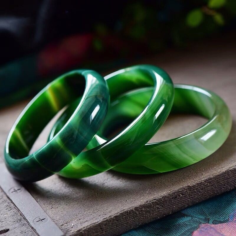 綠色纏絲花紋瑪瑙手鐲 綠瑪瑙女款玉鐲