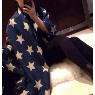 【MoMo媽咪】「臺灣現貨」韓版五角星星圍巾披肩 加厚圍巾 披肩 保暖圍巾