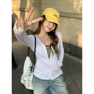【HOT 本舖】 實拍韓系白色連帽外套女修身拉鏈辣妹風V領防曬開衫短款上衣