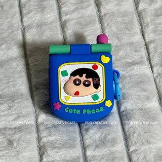 💕。可愛蠟筆小新bb機適用AirPods4耳機套AirPodspro2保護套1/2代AirPods3耳機保護殼