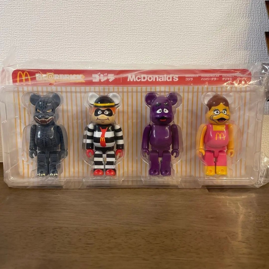 近全新 BE@RBRICK Bearbrick 庫柏力克熊 公仔 哥吉拉 日本直送 二手