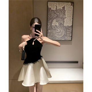 【桃喜Rich現貨】生日洋裝 短款洋裝 珍珠掛脖連衣裙女 夏季黑白撞色拼接斜擺A字裙 氣質公主蓬蓬裙子 小個子洋裝