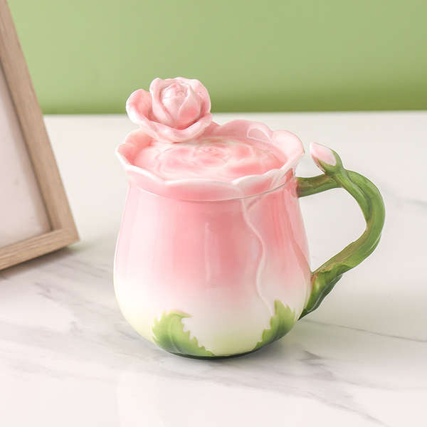 玫瑰馬克杯帶蓋辦公室陶瓷歐式咖啡杯創意粉色家用杯子女新款2024