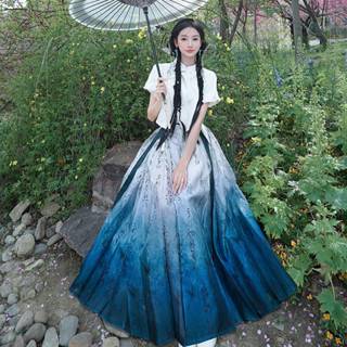 【桃喜Rich現貨】印花馬面裙夏季 新中式女裝 國風盤扣立領白色提花斜襟女上衣 一片式漸變印花馬面裙 漢服套裝