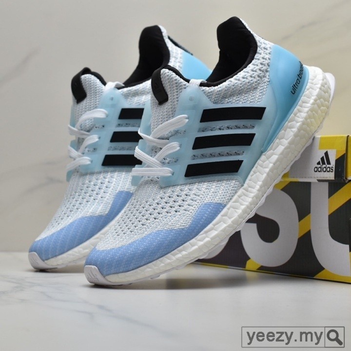 Ultra Boost 4.0 x 權力的遊戲藍色男女跑鞋廣告