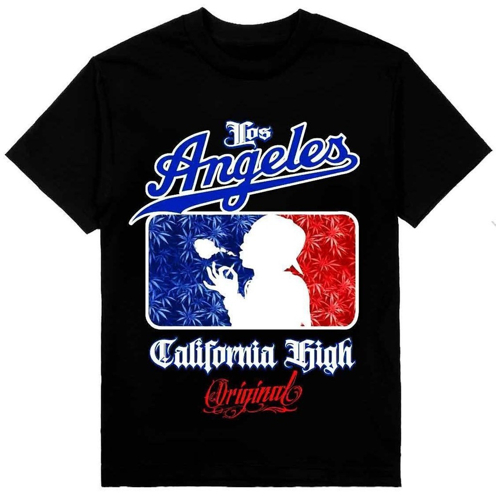 洛杉磯加州高男式重量級 T 恤印花在 Shaka Wear T 恤上