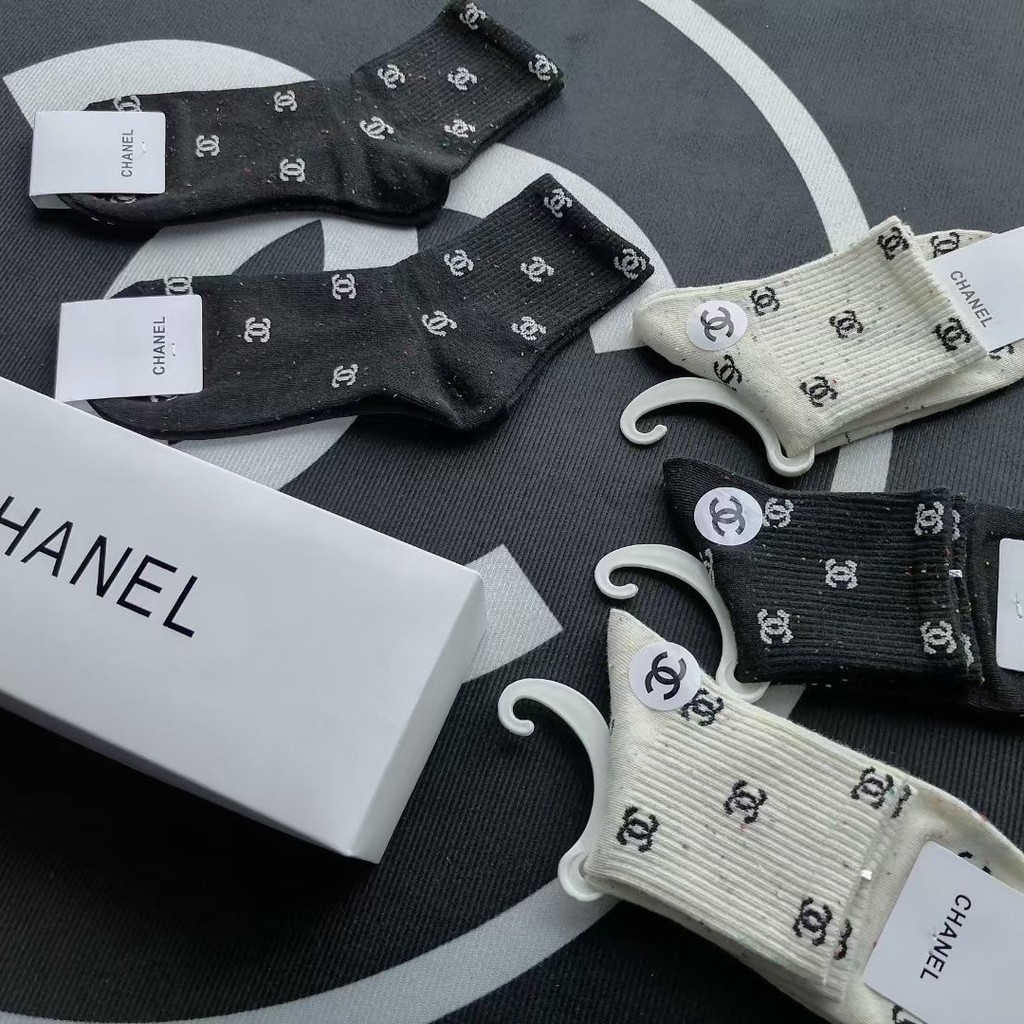 CHANEL...新款一盒五女襪奢華秋冬休閒短襪