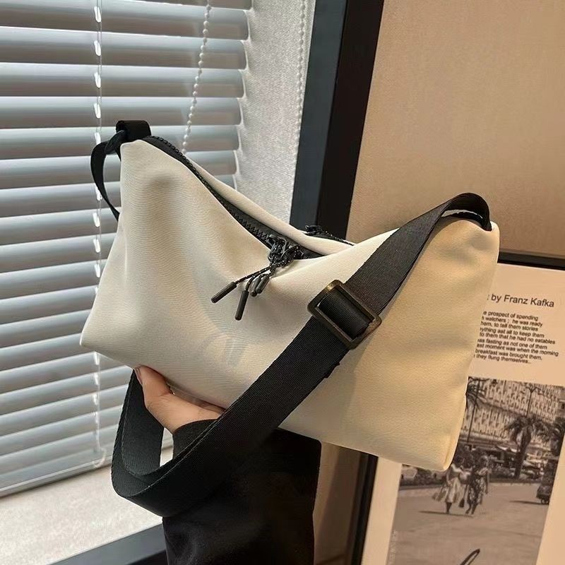 餃子包/斜背包 Dumpling Bun/Shoulder Bun流行小包女2024春潮斜背包女休閒運動斜背包百搭餃子包