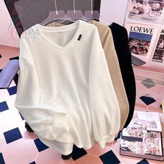 大碼加厚坑條別緻V領長袖t恤女秋冬新款寬鬆顯瘦小香風上衣 寬鬆長袖 秋季長袖t 寬鬆上衣 韓版t恤 【PAPA】