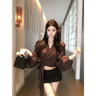 秋季休閒時尚設計感綁帶寬鬆短版上衣喇叭長袖襯衫女