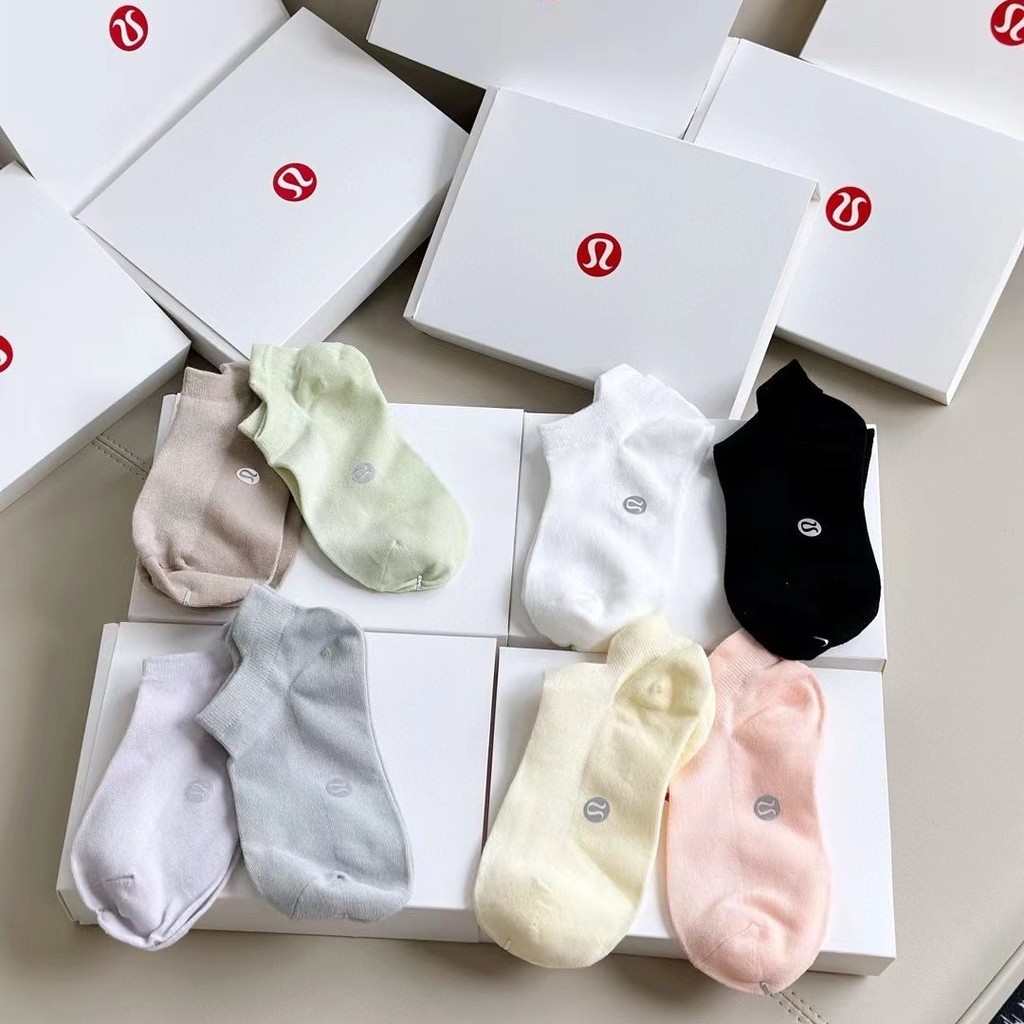 Lululemon Ready Stock LULU露露船襪一盒4雙短襪時尚女潮流運動襪對目素色糖果色禮盒襪