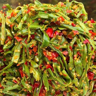【臺灣出貨】️限時搶購️農家手工剁椒貢菜 日期新鮮 現做現發 香辣貢菜 香脆貢菜 下飯菜