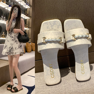 「Chicwalks女鞋店」 方頭拖鞋 大尺碼涼拖鞋 平底拖鞋 韓版一字拖鞋 大尺碼拖鞋 小香風鏈條時尚拖鞋女外出防滑