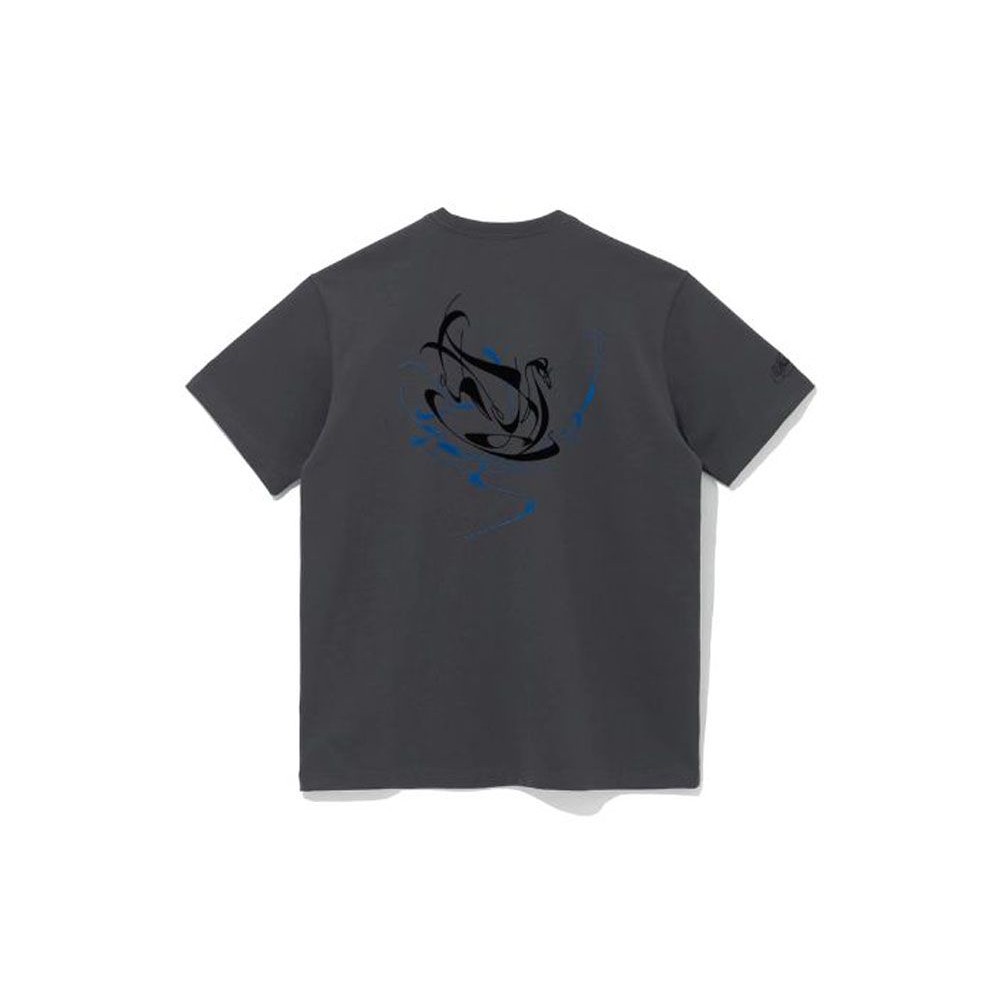 新時代 BTS x MLB 黑天鵝紐約洋基隊表演 T 恤「木炭」 新品