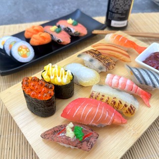 人造壽司樣品假逼真的 Nigiri Onigiri 甜點食品模型用於家庭派對裝飾展示道具
