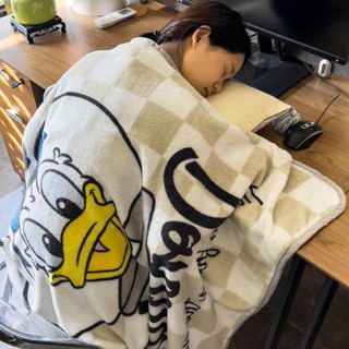 【桃園出貨】南極人牛奶絨小毛毯唐老鴨草莓熊披風毯辦公室午休毯夏季空調毯子
