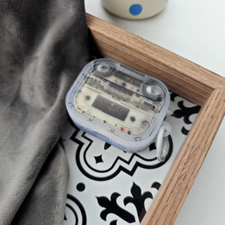 適用於Apple Airpods 1/2 Pro/Pro2 3 4耳機保護套 復古收音機.相框保護殼
