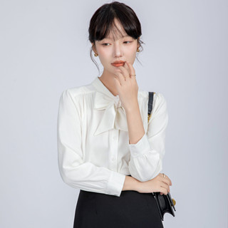 實拍蝴蝶結2024秋季新款通懃職業麵試緞麵內搭上衣綠色長袖襯衫女