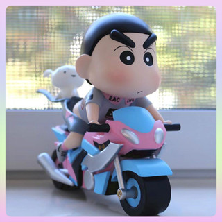 Shin chan 摩托車公仔玩具可愛辦公桌裝飾動漫公仔蠟筆小新生日禮物 pvc 公仔