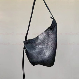高階牛角包小眾慵懶HOBO餃子腋下包新款托特單肩斜揹包女生精品包包模擬皮荔枝紋軟皮