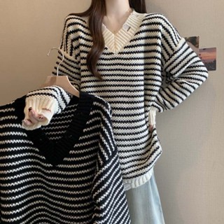 實拍 2024秋冬新V領加厚條紋鏤空針織毛衣女大碼寬鬆百搭休閒上衣
