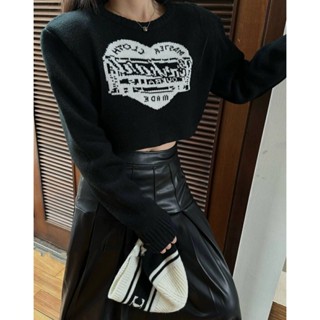 【HOT 本舖】 韓版撞色愛心短款套頭毛衣女時髦氣質顯瘦百搭軟糯長袖針織衫上衣