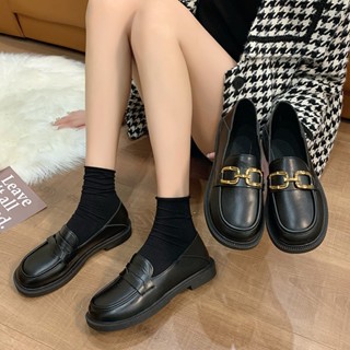 大尺碼（34-43）秋冬季鏈條中學生媽媽平底懶人一腳蹬樂福鞋女單鞋女 舒適防滑女鞋0422
