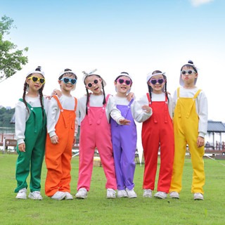 兒童啦啦隊演出服幼兒園閤唱錶演服小學生運動會糖果色背帶褲服裝-s21 HY4S