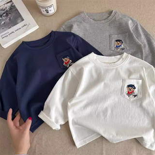 【HOT 本舖】童裝 純棉兒童t恤長袖口袋刺繡卡通休閒百搭中小童裝打底衫上衣服春秋