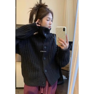 【HOT 本舖】 韓國chic秋冬小眾復古高領單排扣寬鬆休閒百搭長袖坑條針織毛衣女