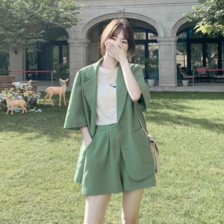 【Season Wardrobe】時尚小西裝套裝女士薄款2025夏季新款韓版休閒西服外套短褲兩件套